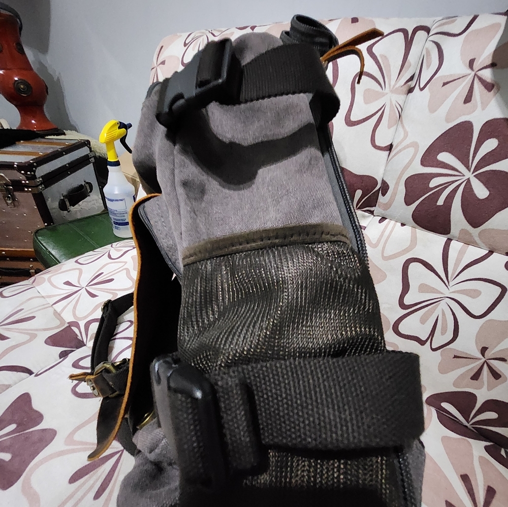 Back pack/ Brief - Picture 9 of 9